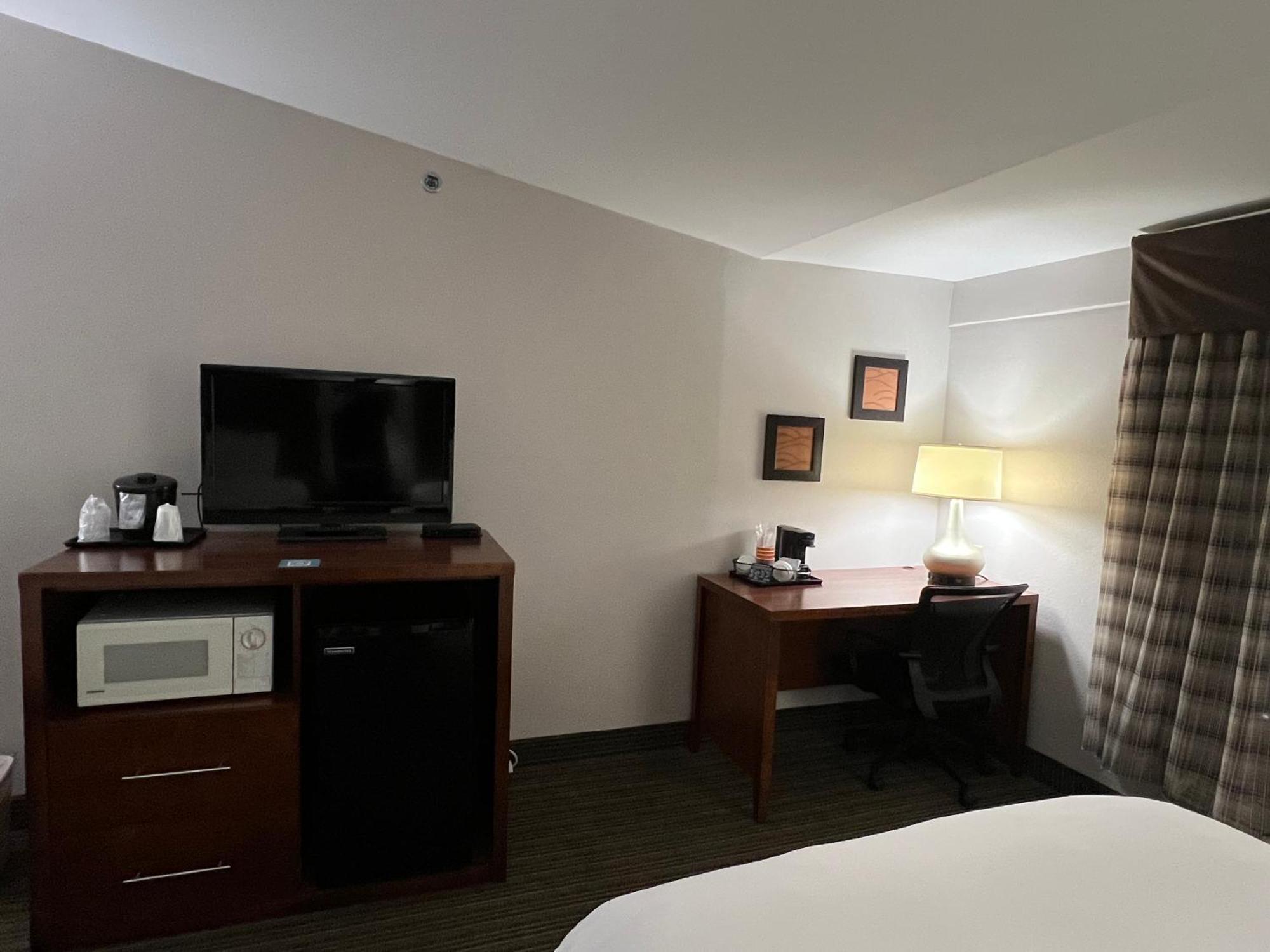 Country Inn & Suites By Radisson, Battle Creek, Mi Zewnętrze zdjęcie