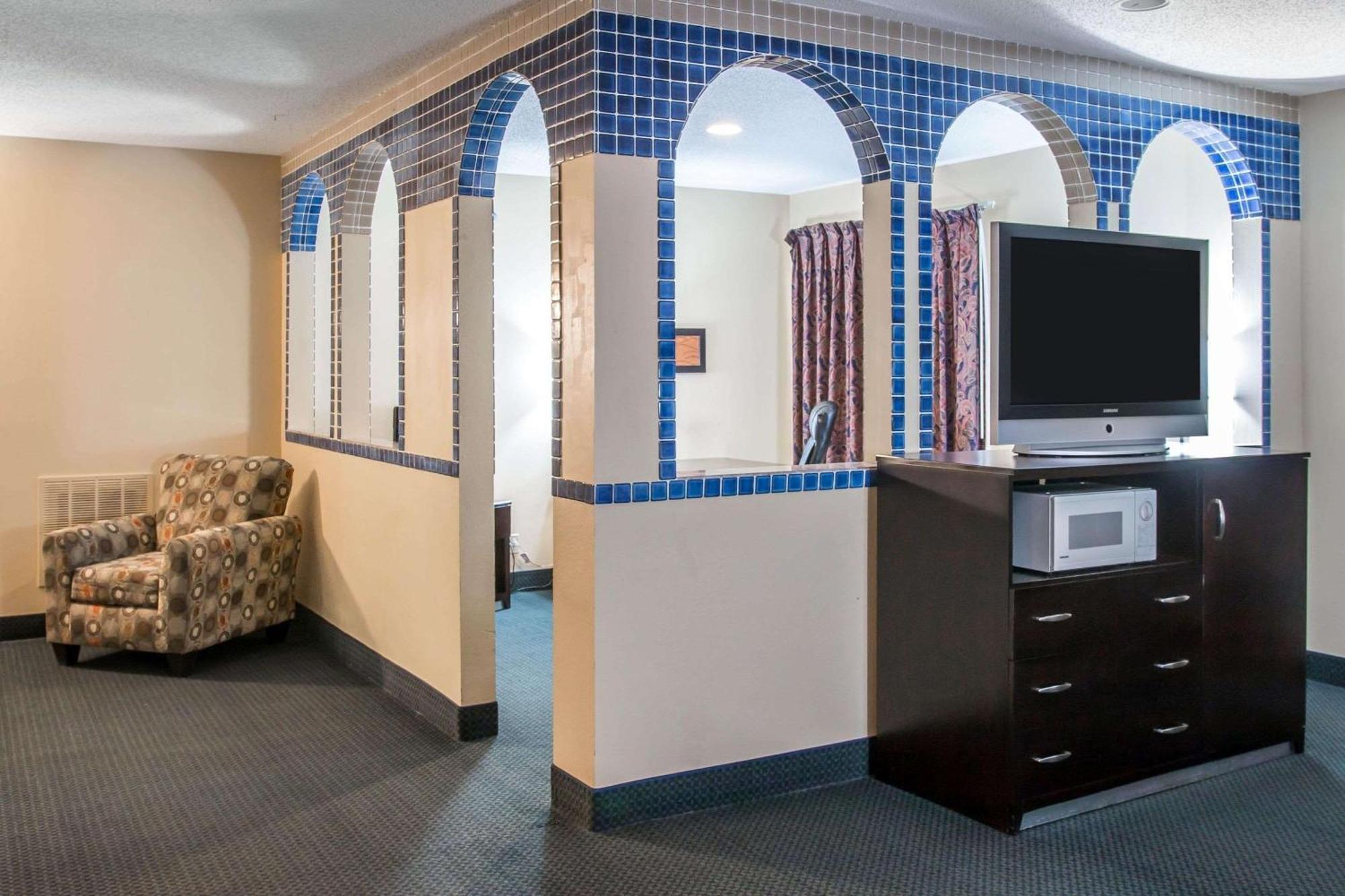 Country Inn & Suites By Radisson, Battle Creek, Mi Zewnętrze zdjęcie